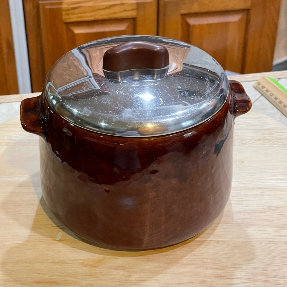 Vintage West Bend Bean Pot 2 Quart Casserole Cookware Ceramic Base Metal Lid